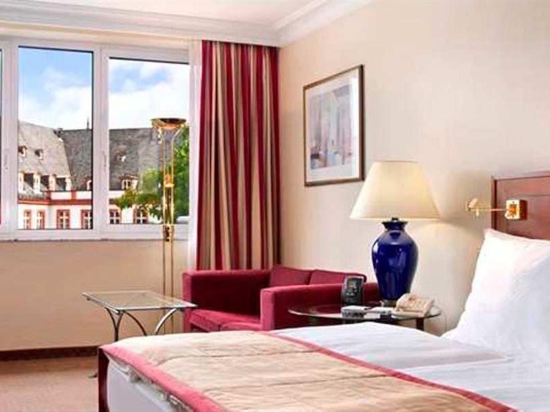 Brunfels Hotel, In The Unbound Collection By Hyatt Mayence Extérieur photo